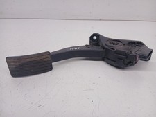 1600A149 acceleratore