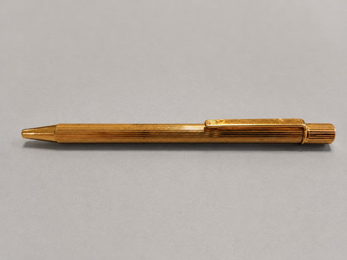 Must cartier penna - de, a