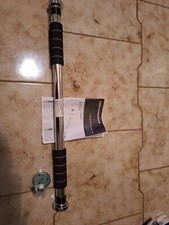 Barra per trazioni, regolabile da 66,5cm a 93cm, allenamento dorsali addominali