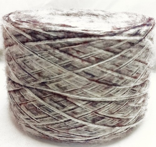 Stock filato gomitoli - in,