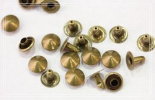 Grande promozione 250pz borchie a cono con rivetto 8mm bronzo+6pz borchie teschi