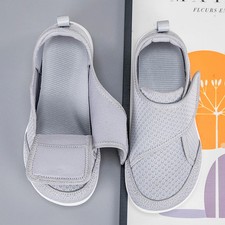 Scarpe aperte per anziani