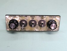 PANNELLO DI CONTROLLO BASSO VIOLINO HOFNER HCT500/1 BEATLE, PENTOLE E 3 MINI INTERRUTTORI