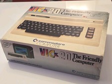 Vic 20 Pet Style Label Nero/Oro Commodore Primissima versione Box