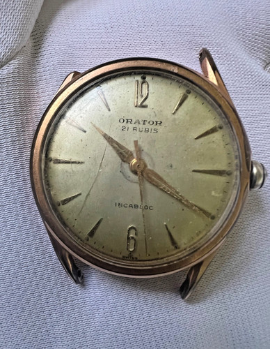 Orologio svizzero oratore