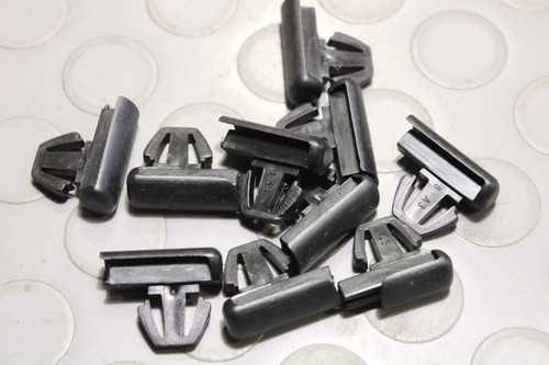 Pezzi clip tappo paraurti - 10,