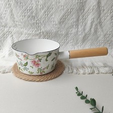 Piccola pentola per latte