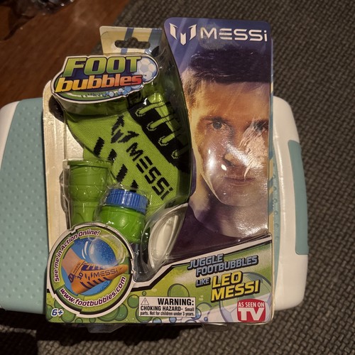 Messi juggle foot bubbles - messi,
