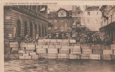 fiume una barricata nel centro