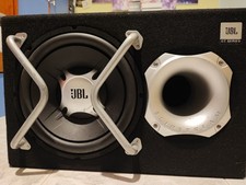 Subwoofer attivo per auto -