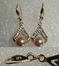 ORECCHINI PENDENTI A TRIANGOLO CON PERLA E GANCIO IN ARGENTO 925