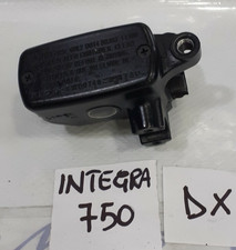 POMPA FRENO DESTRA ANTERIORE