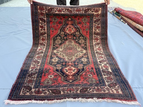 Antico tappeto baluchi afgano