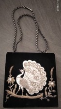 Borsetta vintage NERA e DORATA da sera RICAMATA A MANO