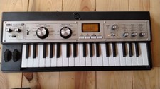 Korg Microkorg XL 37-Key Analog Modeling Sintetizzatore Tastiera Strumenti Mu...