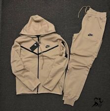 tuta tech nike beige e nera taglia L