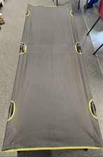 Brandina pieghevole Quechua L100 robusta compatta