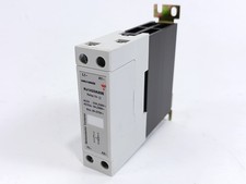 Carlo Gavazzi RJ1A23A20E Relè