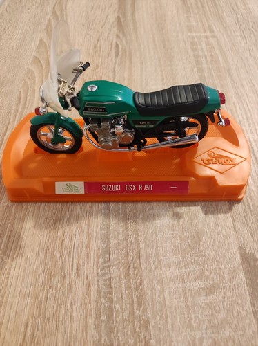 Modellino moto suzuki gsx - moto, r