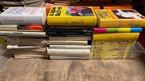 Lotto blocco stock libri - di, 40