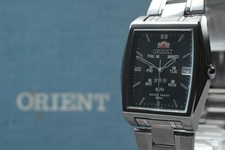 "N MINT w/box" Orient Three