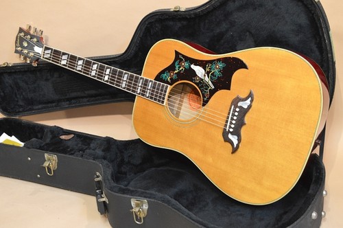Chitarra acustica gibson - chitarra, anni