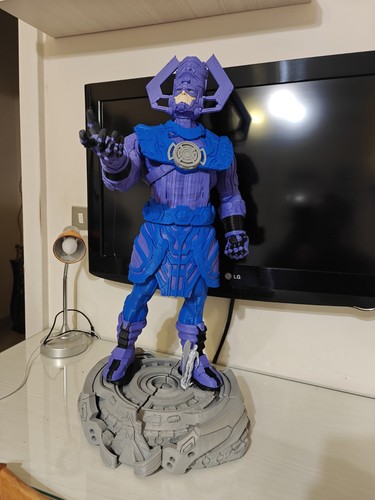 Statua galactus marvel con - statua,
