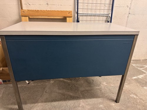 Scrivania olivetti quadra - scrivania,