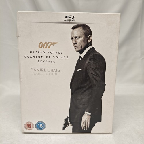 James bond 007 - james,