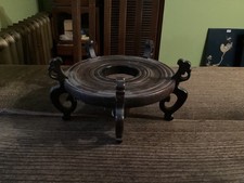 Antico vaso cinese in legno