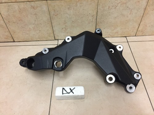 Supporto motore destro - , mv