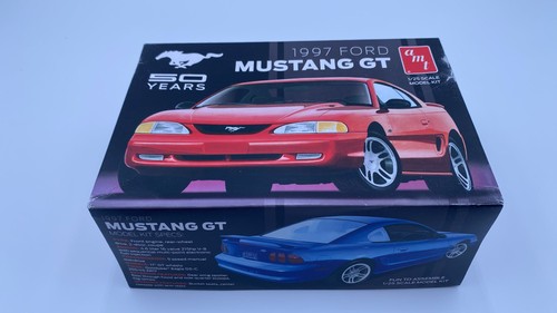 Amt86412 amt ford mustang - amt, gt