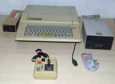 Computer Apple II e con floppy
