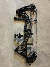 Hoyt Alpha Axius 70-80lb Right