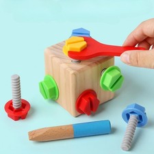 Set di attrezzi in legno