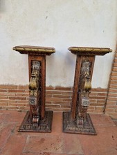 SCENOGRAFICA COPPIA DI COLONNE ORIENTALI, IN LEGNO