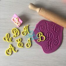 Alfabeto Maiuscole Iniziali Embossing Pasta Di Zucchero Set Completo Cake Design