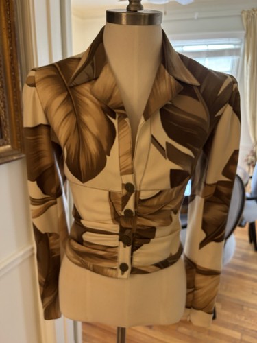 600 valentino jacket - $3,, women