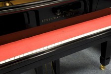 Steinway & Sons, battitasto