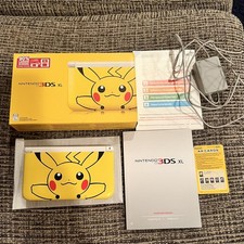 Nintendo 3DS XL Pikachu