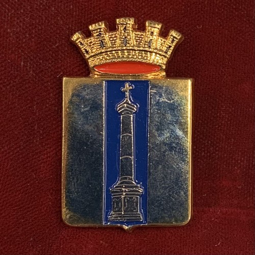 2446 distintivo 1º - 2446,