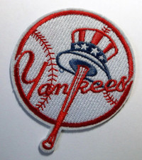 New York Yankees NY Top Hat Patch Ricamata ~ 3 1/2" x 3 1/8" ~ Ferro On ~ MLB
