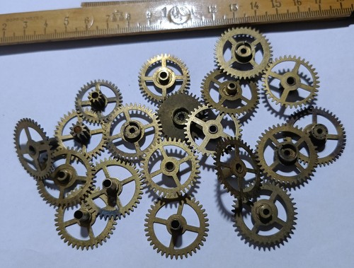 Ruote pendolo orologio antico