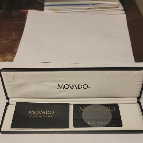 Movado presentazione orologio - movado,