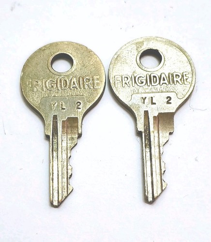 Coppia vecchie chiavi frigo - coppia,