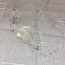 Tovaglietta Centro Tavola Ricami Fatti A Mano Con  Iris Dai Ricami Dorat Vintage