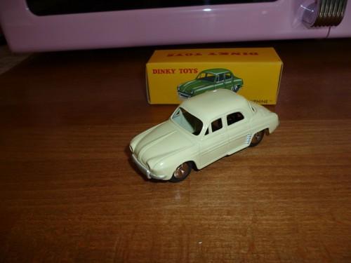 Dinky toys 24e renault - dinky,