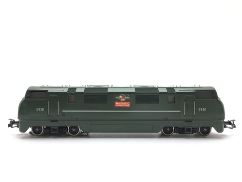 Marklin 3073 locomotore - h0,