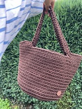 Esclusiva borsa all'uncinetto