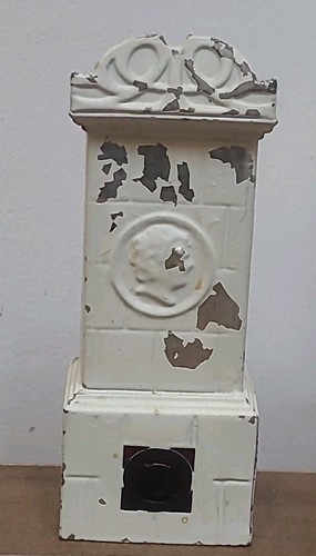 Antica casa delle bambole
